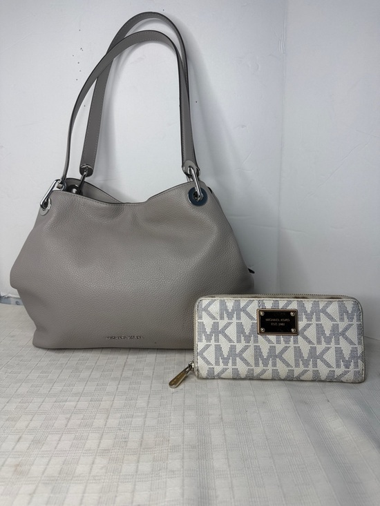 Michael Kors Handbags - Michael Kors Raven Large Pebbled Leather Tote, Pearl Grey Bag /Wallet set.